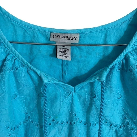 Catherine’s Blue Blouse 4X Eyelet Cutouts Flower Embroidered Flared Short Sleeve - Picture 8 of 8